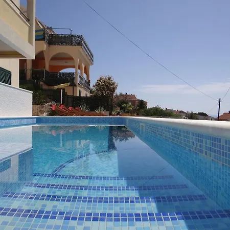 شقة Heated Swimming Pool, Stunning Sea View Terrace A9